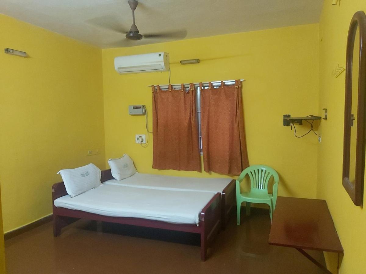 Raamlaxmi Guest House Chennai Esterno foto